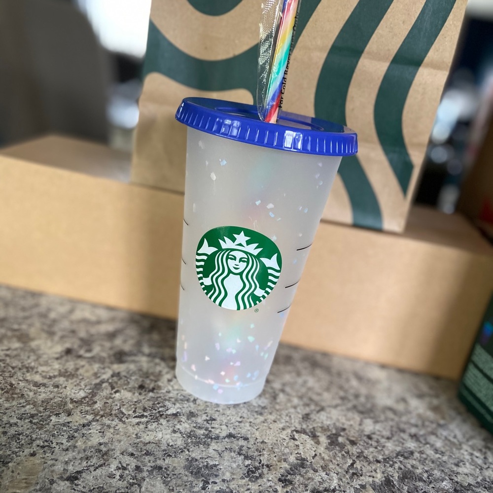 Starbucks reusable cup